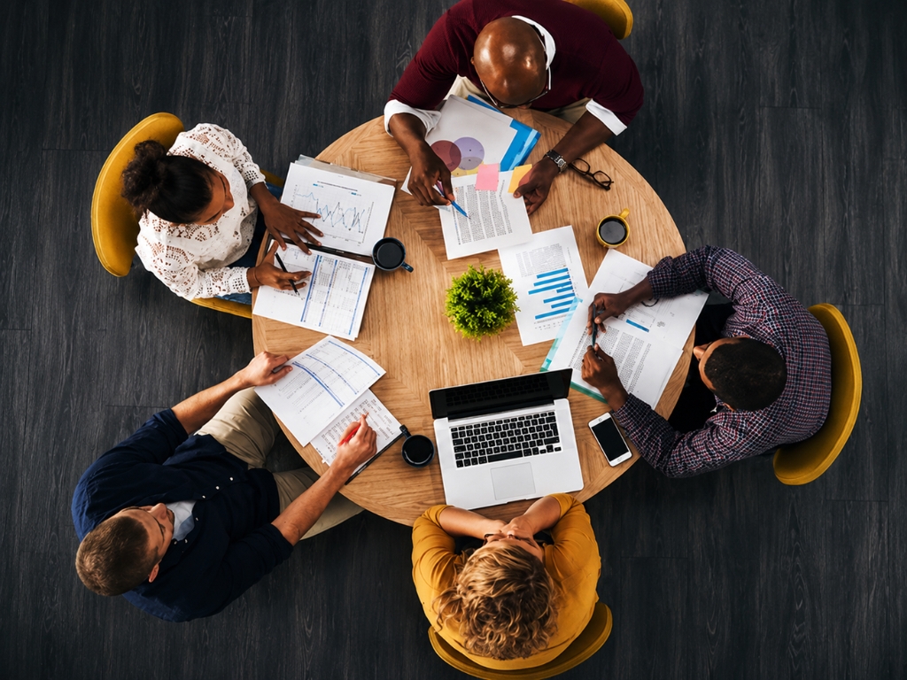 building a recurring retainer consulting model